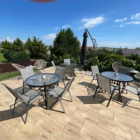 Lester Vendégház *